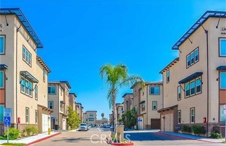 1330 Clementine Way, Fullerton CA: https://media.crmls.org/medias/fabbe6b4-f8a7-4006-926e-4f1e0f7f6976.jpg