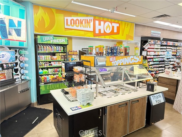 1702 Highway 46, Wasco CA: https://media.crmls.org/medias/fabc9a4d-8c17-4e68-8cce-9034673f6b1b.jpg