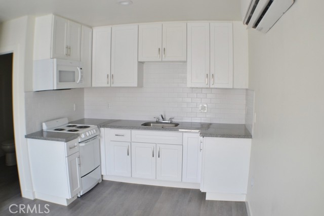 1014 E Harding Street A, Long Beach, CA, 90805 1014 E Harding Street A, Long Beach, CA, 90805