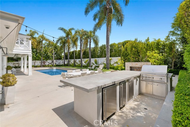 Detail Gallery Image 7 of 73 For 1606 Lincoln Ln, Newport Beach,  CA 92660 - 5 Beds | 3/1 Baths