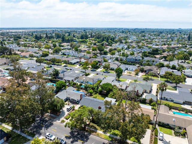 3122 Ruth Elaine Drive, Rossmoor CA: https://media.crmls.org/medias/fac0cf00-4c19-41e2-a0dd-a58579827e3d.jpg