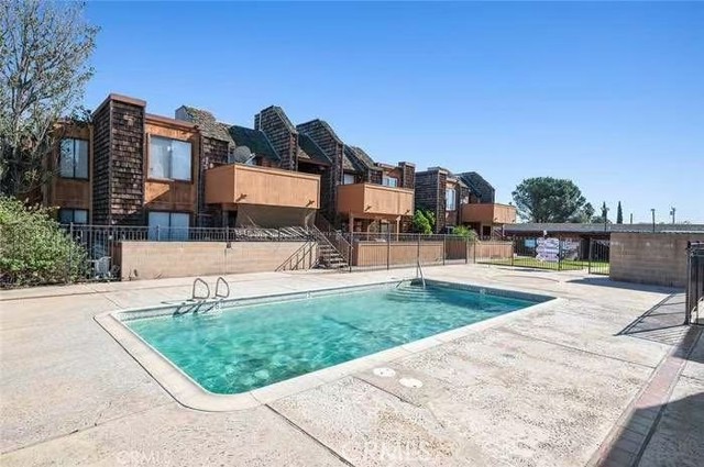 Detail Gallery Image 11 of 11 For 9020 Newport Ave, Fontana,  CA 92335 - 2 Beds | 2 Baths