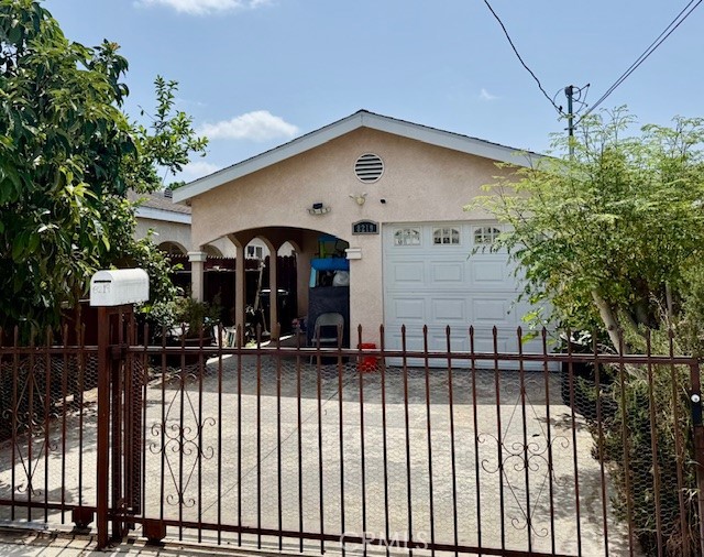 8219 Crockett Boulevard