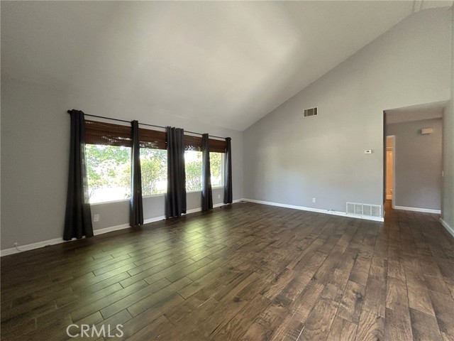 13680 Cottonwood Trail, Yucaipa CA: https://media.crmls.org/medias/fac35297-d203-4437-8c39-786bcf94c7ca.jpg