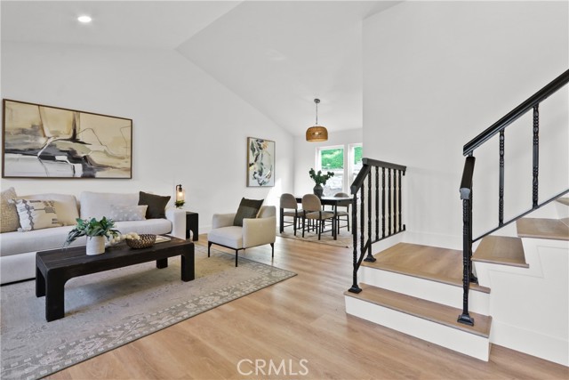 Detail Gallery Image 8 of 22 For 22132 Bellcroft, Lake Forest,  CA 92630 - 4 Beds | 2/1 Baths