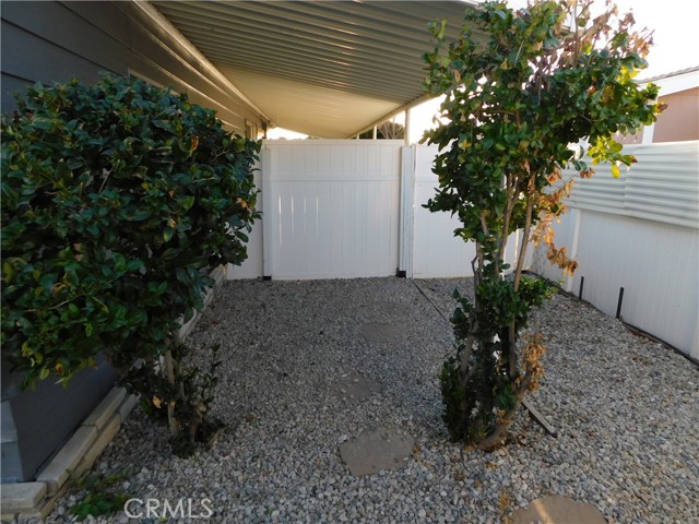 2230 Lake Park Drive, San Jacinto CA: https://media.crmls.org/medias/fac3ee55-69da-4815-9d9a-697154293512.jpg