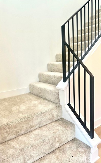 Detail Gallery Image 4 of 27 For 202 18th, Huntington Beach,  CA 92648 - 3 Beds | 2/1 Baths