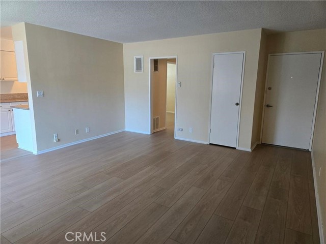 Detail Gallery Image 3 of 11 For 780 Earlham St #7,  Pasadena,  CA 91101 - 2 Beds | 2 Baths