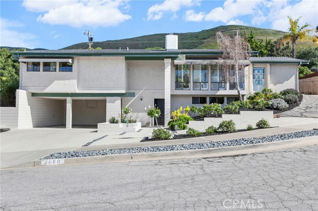 Detail Gallery Image 2 of 37 For 2060 Skylark Ln, San Luis Obispo,  CA 93401 - 3 Beds | 3 Baths