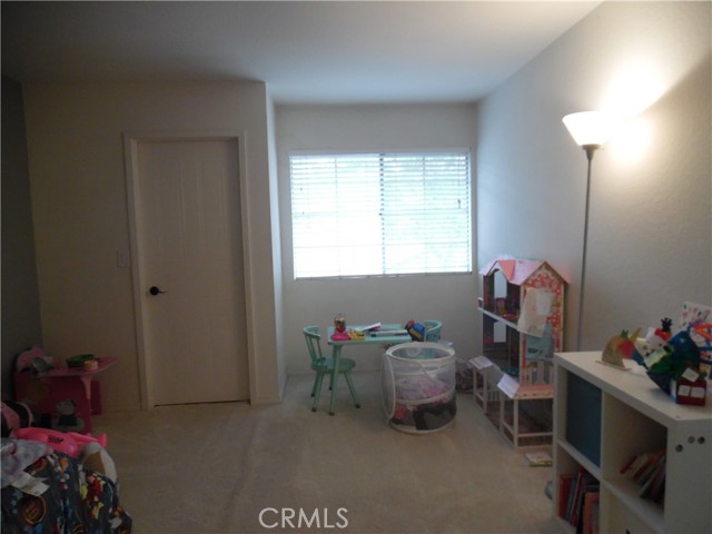 Detail Gallery Image 25 of 28 For 1806 Rory Ln #9,  Simi Valley,  CA 93063 - 2 Beds | 2/1 Baths