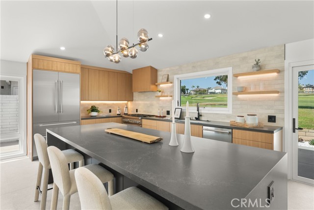 Detail Gallery Image 18 of 33 For 19741 Quiet Bay Ln, Huntington Beach,  CA 92648 - 3 Beds | 2 Baths