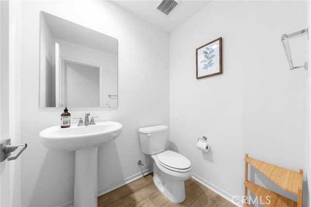 Detail Gallery Image 19 of 42 For 15972 Bravery Ave, Chino,  CA 91708 - 2 Beds | 2/1 Baths