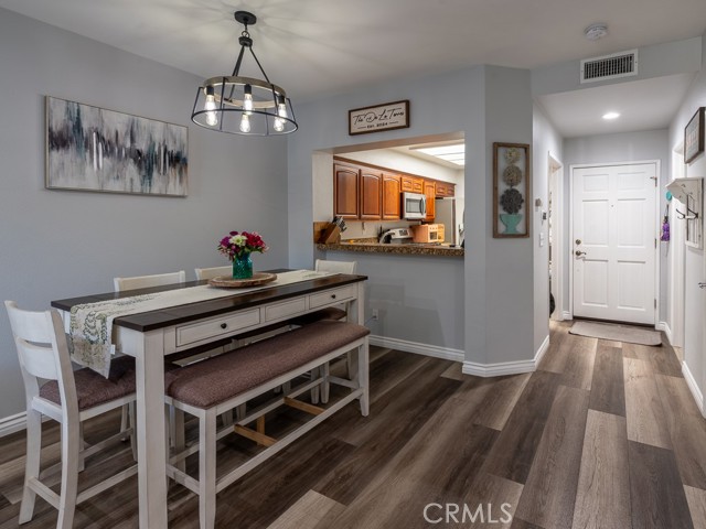 24510 Mcbean Parkway, Valencia CA: https://media.crmls.org/medias/fac7fb7b-dbbe-4a13-a18f-bc0cd4b008d7.jpg