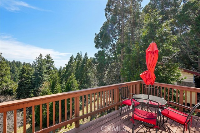 Detail Gallery Image 2 of 24 For 2409 Spring Oak Dr, Running Springs,  CA 92382 - 2 Beds | 2 Baths