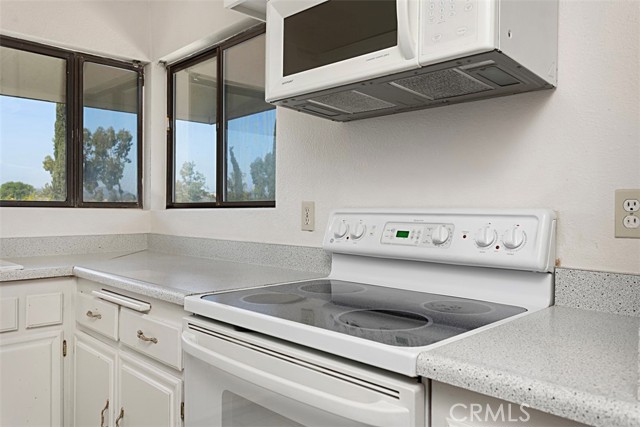 Detail Gallery Image 18 of 36 For 17607 Pomerado Rd #204,  San Diego,  CA 92128 - 2 Beds | 2 Baths