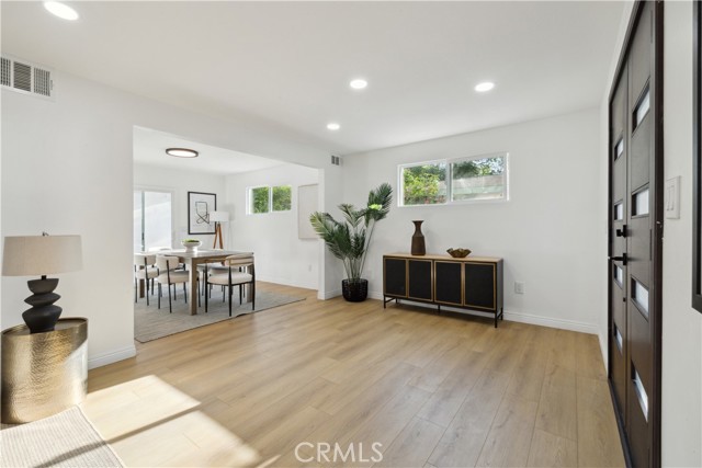 1290 E Woodbury Road, Pasadena CA: https://media.crmls.org/medias/fac9f59f-b154-4f2e-9766-c9d5a0c79de1.jpg