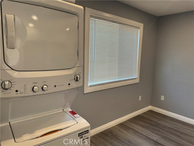 Image 9 of 23 For 1411 Garnsey Street