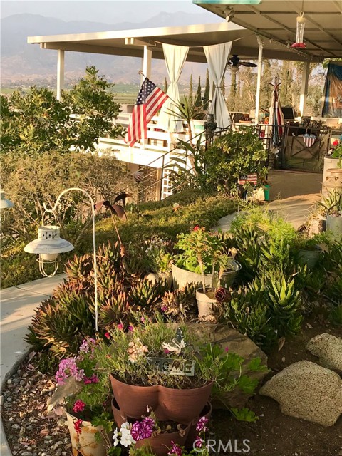 28291 Vista Del Valle, Hemet CA: https://media.crmls.org/medias/facae547-6073-438e-b5aa-f64c35cc5c37.jpg