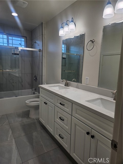 Detail Gallery Image 9 of 13 For 5151 Peony Ct, Riverside,  CA 92556 - 4 Beds | 2/1 Baths