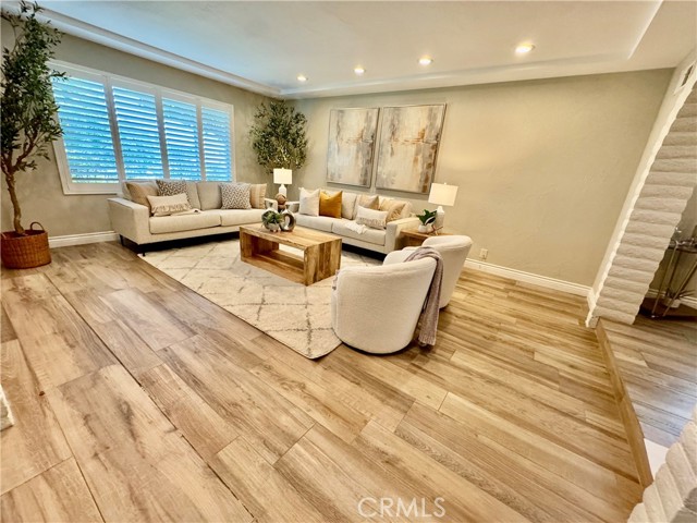 675 W Clark Street, Upland CA: https://media.crmls.org/medias/facb3aeb-c539-4b3d-b5e6-271e8c7ff235.jpg