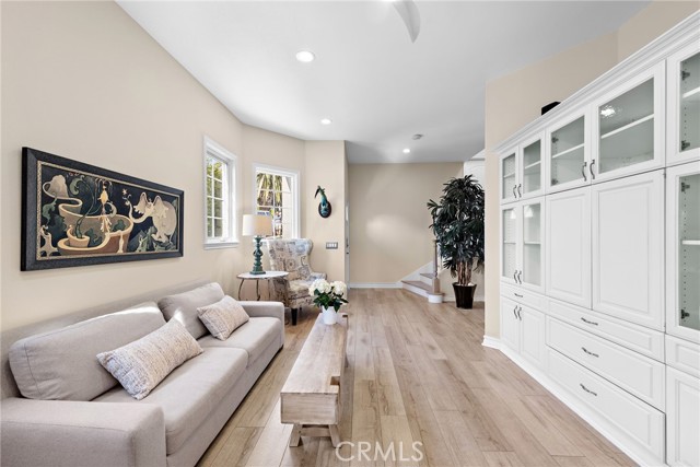 Detail Gallery Image 20 of 27 For 438 3 Rd St, Laguna Beach,  CA 92651 - 4 Beds | 2/1 Baths