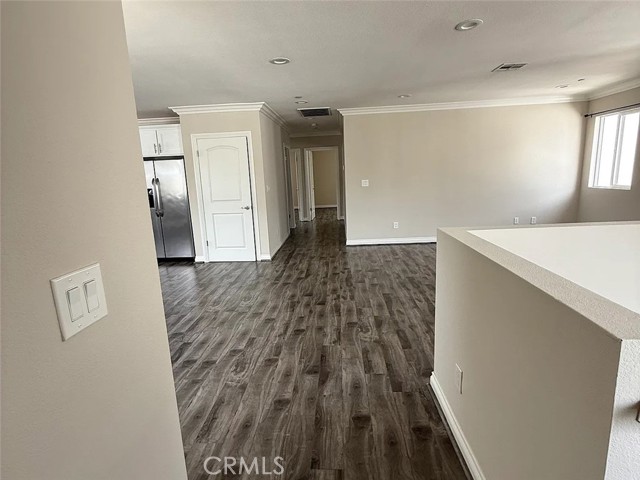 Detail Gallery Image 6 of 7 For 4814 1/2 Saturn St, Los Angeles,  CA 90019 - 4 Beds | 2 Baths