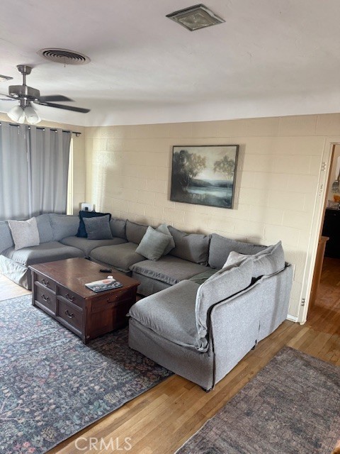 MLS #OC25258300 image #6