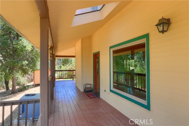 5857 Allred Road, Mariposa CA: https://media.crmls.org/medias/facde68d-41b5-415a-be08-aa046e5fde39.jpg
