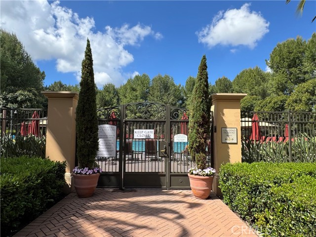 Detail Gallery Image 29 of 42 For 80 Cipresso, Irvine,  CA 92618 - 4 Beds | 3 Baths