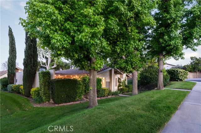 Detail Gallery Image 3 of 21 For 11491 Benton St, Loma Linda,  CA 92354 - 3 Beds | 2 Baths