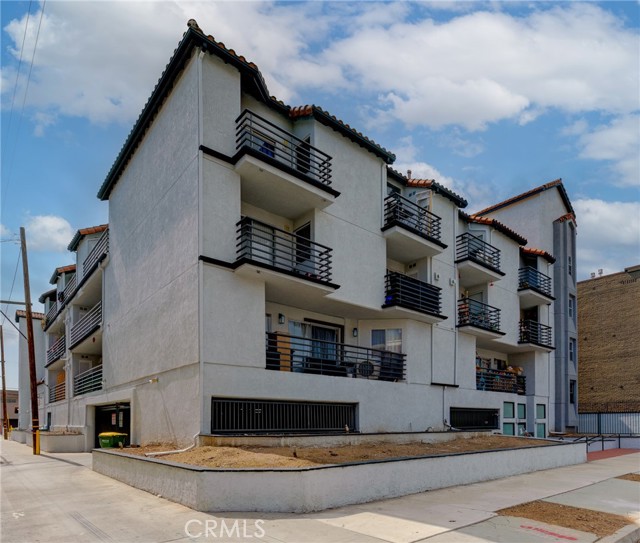 MLS# SB23093868
