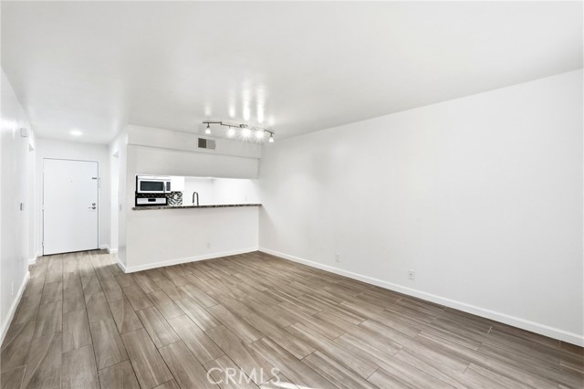 Detail Gallery Image 15 of 39 For 12601 Van Nuys #111,  Pacoima,  CA 91331 - 1 Beds | 1 Baths