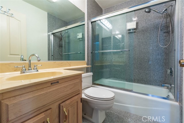 Detail Gallery Image 15 of 36 For 514 N Isabel St #C,  Glendale,  CA 91206 - 3 Beds | 2/1 Baths