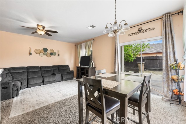 Detail Gallery Image 7 of 22 For 1213 E Bachelor, Bakersfield,  CA 93307 - 3 Beds | 2 Baths