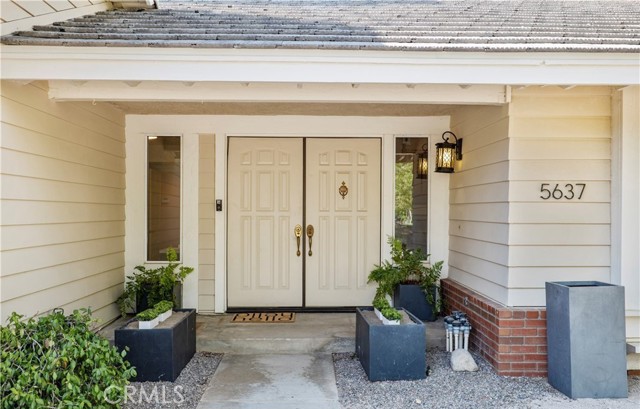 Detail Gallery Image 2 of 24 For 5637 Redwood, Palmdale,  CA 93551 - 3 Beds | 2/1 Baths