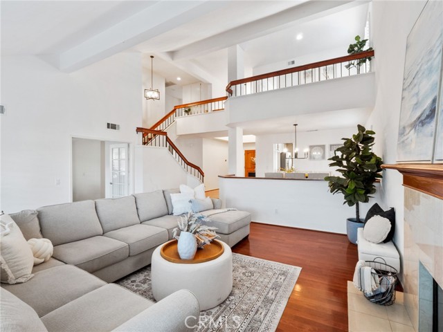 Image 7 of 75 For 24512 Skyridge Drive