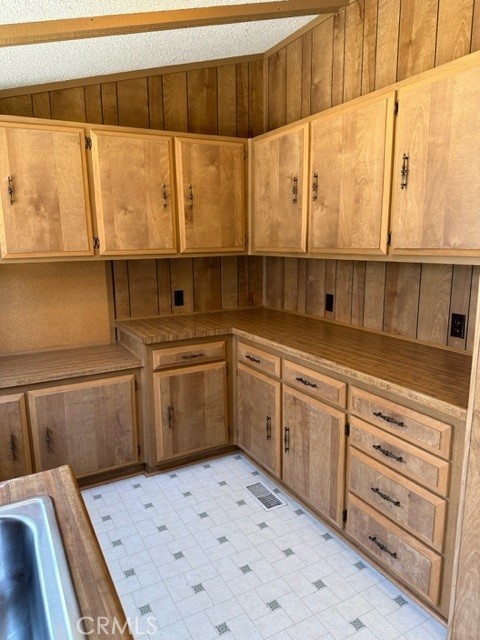 Office/Laundry Room