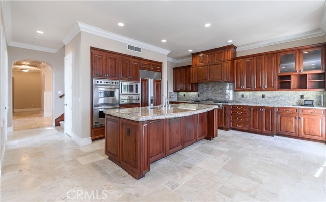 24 Wharfside Drive, Newport Coast CA: https://media.crmls.org/medias/fad3066f-fde2-461a-b200-af42cceb8d15.jpg