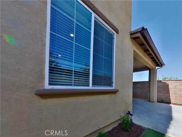 31651 Hans Drive, Menifee CA: https://media.crmls.org/medias/fad31c62-b9ce-44bf-b244-c2b1d0093526.jpg