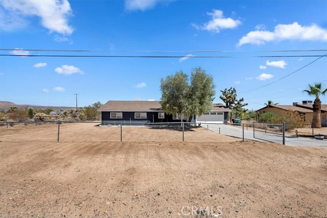 Detail Gallery Image 18 of 19 For 60390 Alta Mura Dr, Joshua Tree,  CA 92252 - 3 Beds | 2 Baths