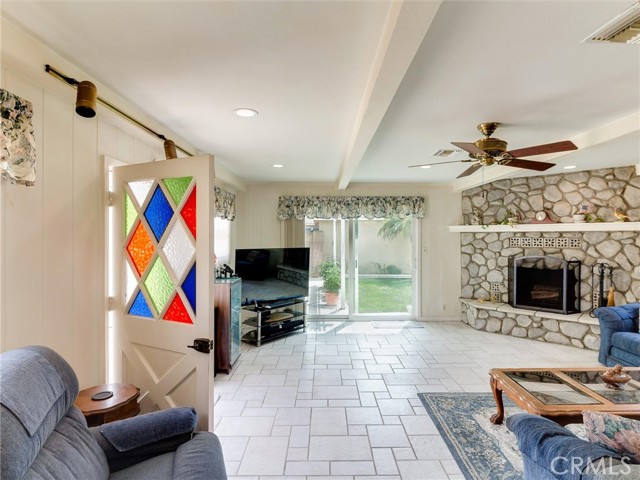 Detail Gallery Image 19 of 39 For 4856 Lomina Ave, Lakewood,  CA 90713 - 3 Beds | 1 Baths