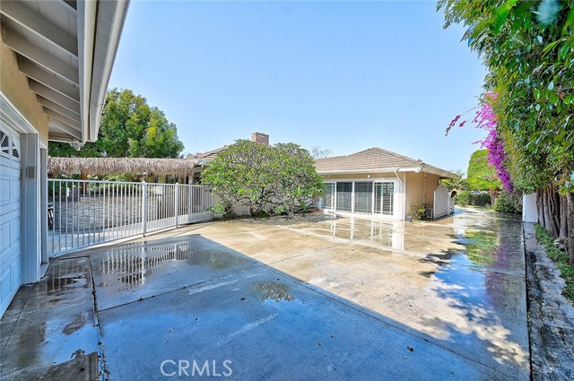 11471 Gill Drive, Garden Grove CA: https://media.crmls.org/medias/fad3de15-5472-4199-9ea8-5fc2c989b8ea.jpg