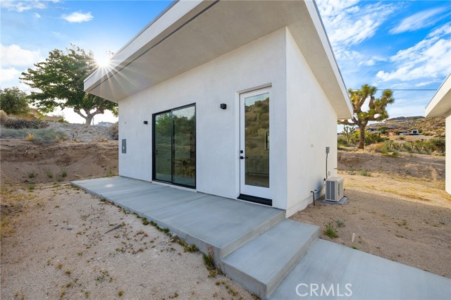 6218 Farrelo Road, Yucca Valley CA: https://media.crmls.org/medias/fad4b6ea-b21b-4b36-b00c-472d5f989699.jpg
