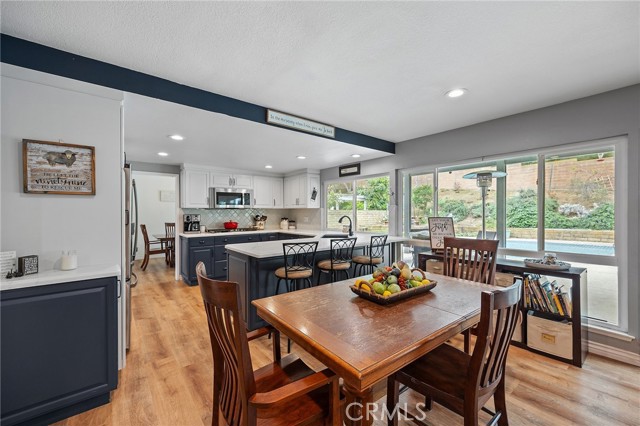 710 W Country Hills W Drive, La Habra CA: https://media.crmls.org/medias/fad4dbec-7b91-425c-b898-aefc96e64181.jpg