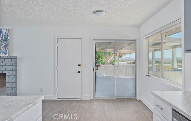 Detail Gallery Image 7 of 37 For 16104 Stagecoach Ave, Palmdale,  CA 93591 - 3 Beds | 2 Baths