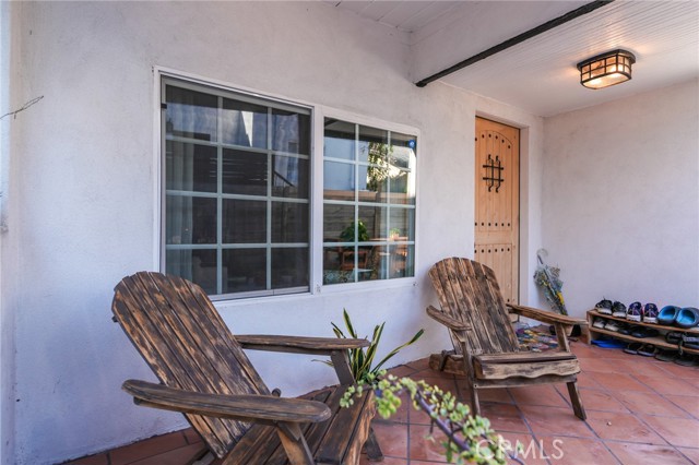 Image 32 of 71 For 1361 Armadale Avenue