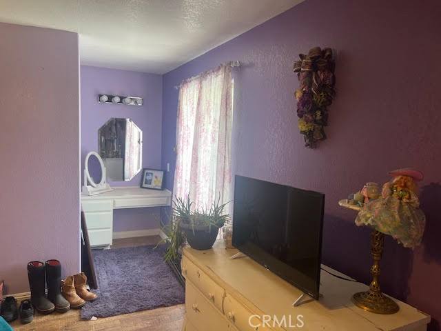 19821 Danielle Way, Apple Valley CA: https://media.crmls.org/medias/fad71c6c-60d3-44f1-8413-e3f2b67690c3.jpg