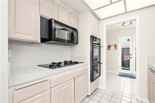 Detail Gallery Image 3 of 49 For 3440 Lama Ave, Long Beach,  CA 90808 - 4 Beds | 2 Baths