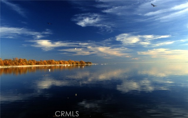 2243 Shore Avenue, Salton City CA: https://media.crmls.org/medias/fad7539f-3b76-41a8-bb03-bbbf0ad2dcad.jpg