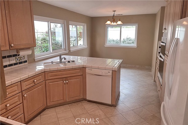 Detail Gallery Image 14 of 33 For 1245 Kristy Ct, San Luis Obispo,  CA 93401 - 3 Beds | 2/1 Baths